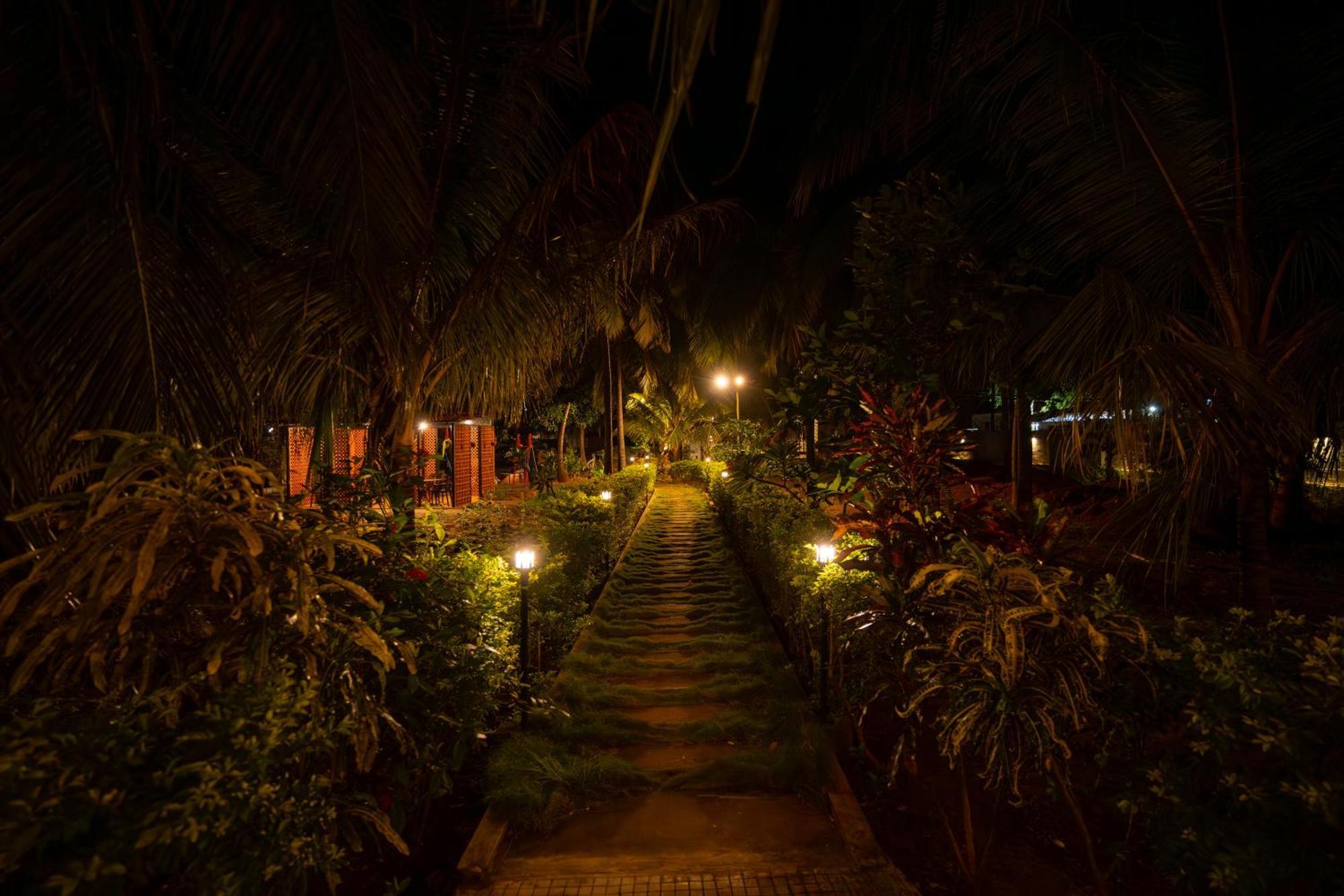 Claynest Resorts กุตตาลัม ภายนอก รูปภาพ